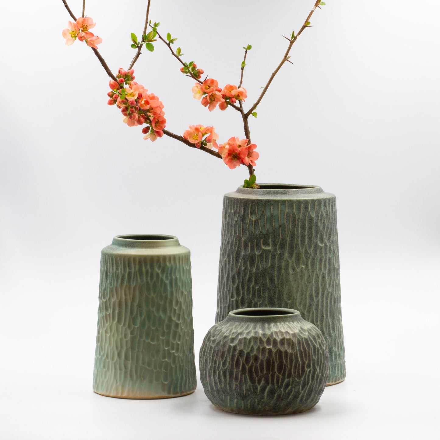 Handmade Yarn Vase carved Big
