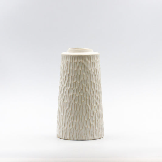 Yarn Vase -Carved